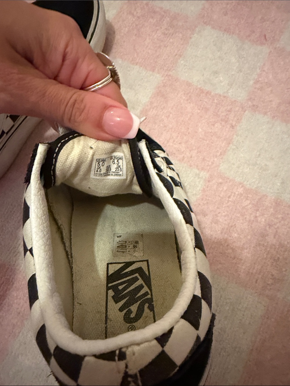 Vans Black & White Checkerboard Low-Top Sneakers - Picture 4 of 6